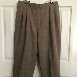SAG Harbor Plaid brown and red Trousers